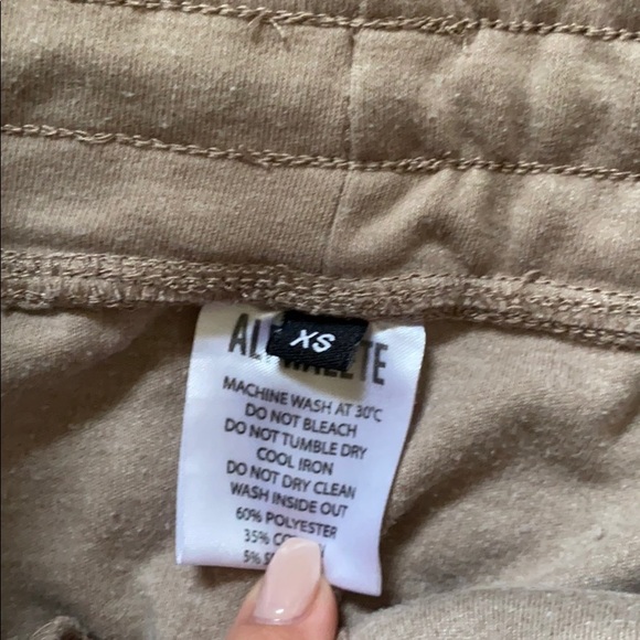 Alphalete Joggers XS tan - Picture 4 of 5